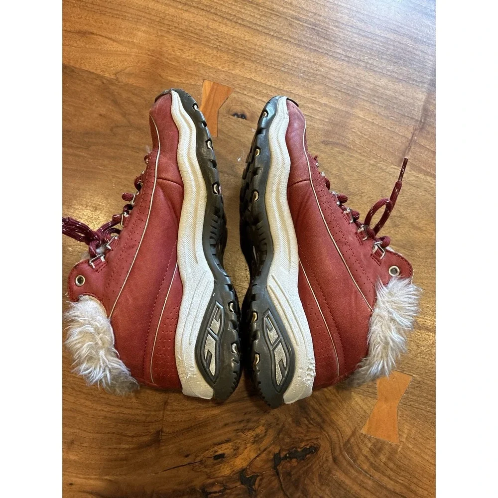 Skechers D'Lites Red Fur Lined Chunky Y2K Style Sneakers Womens 7